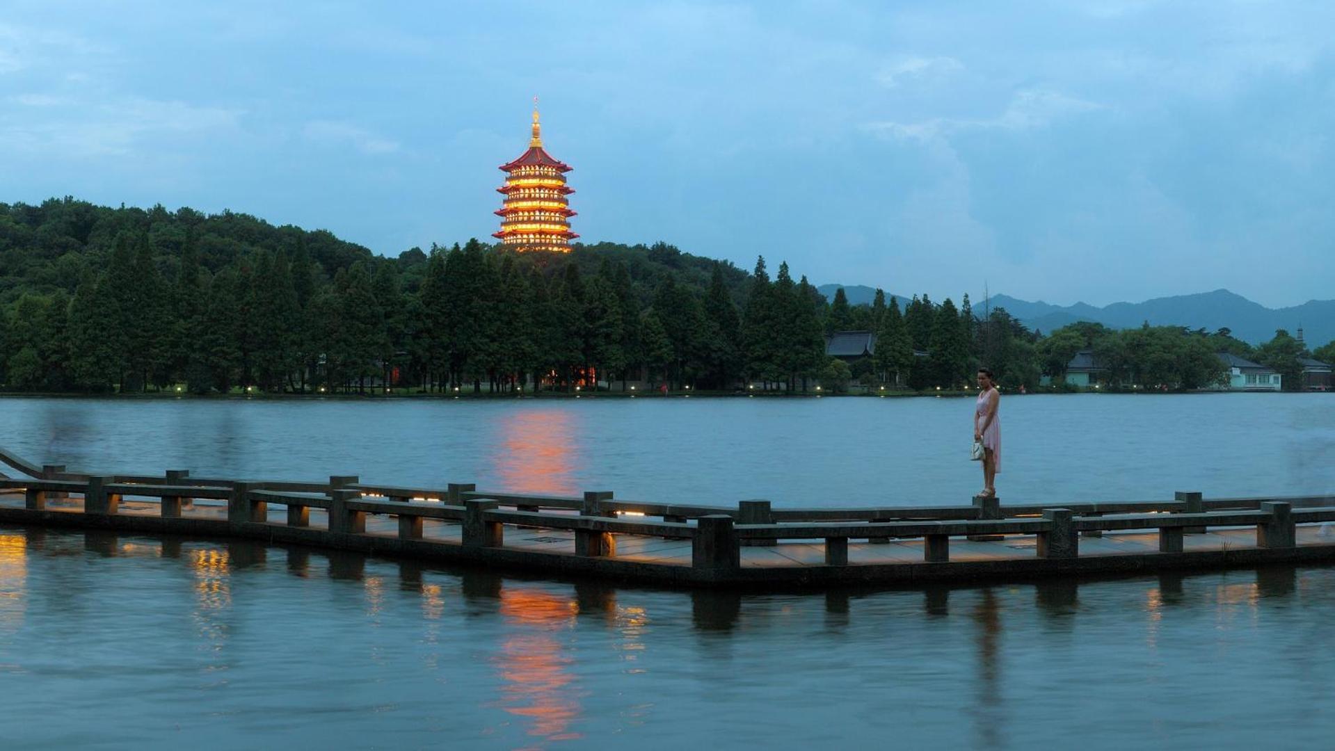 Nost Algia S Hotel In The West Lake Scenic Area-,Lingyin Temple, Leifeng Tower, Children'S Playground, Free Night Snack, Free Laundry, English Communication Well, Free Travel Advice Hangzhou Dış mekan fotoğraf