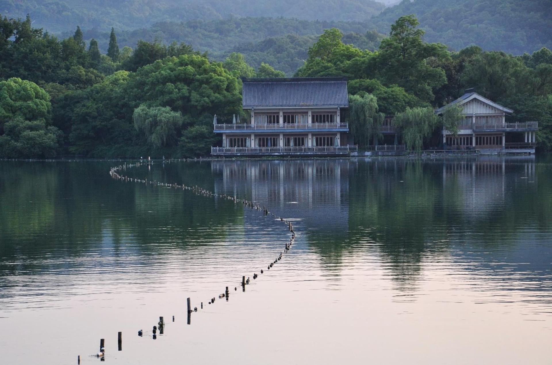 Nost Algia S Hotel In The West Lake Scenic Area-,Lingyin Temple, Leifeng Tower, Children'S Playground, Free Night Snack, Free Laundry, English Communication Well, Free Travel Advice Hangzhou Dış mekan fotoğraf
